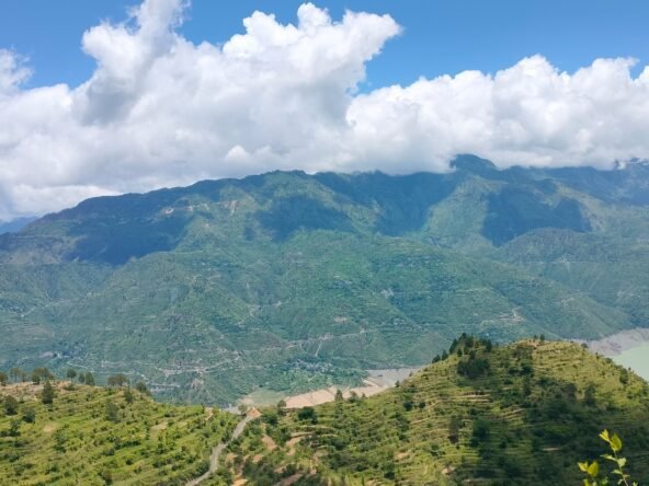 Land for sale with Tehri lake view